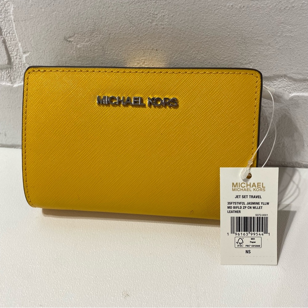 NEW - Michael Kors Jasmine Yellow Bifold Zip Coin Wallet
